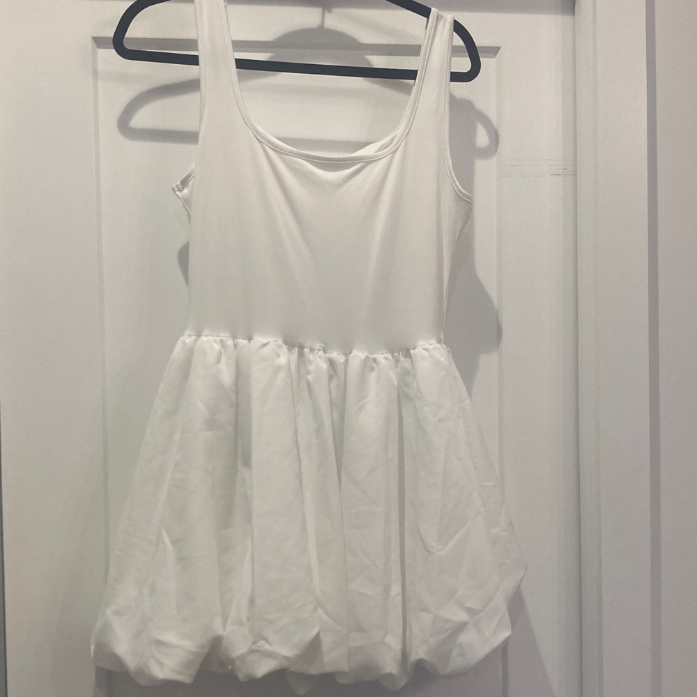 White Sleeveless Bubble Hem Dress - Picture 2 of 5